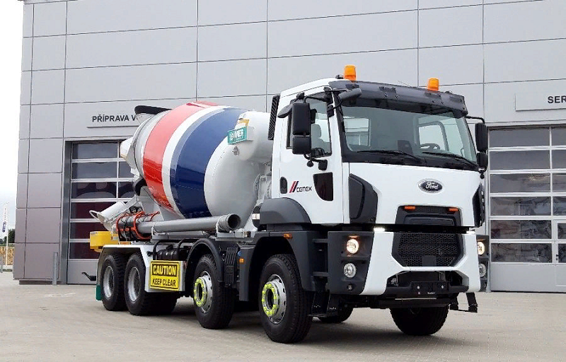 betonosmesitel' na baze Ford Cargo